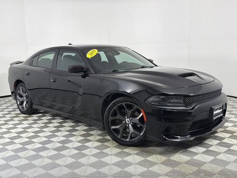 Used 2019 Dodge Charger GT image 2