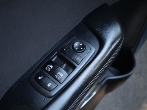 Used 2022 Dodge Challenger R/T Scat Pack RWD image 17