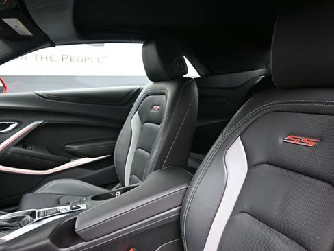 Used 2023 Chevrolet Camaro SS RWD image 15