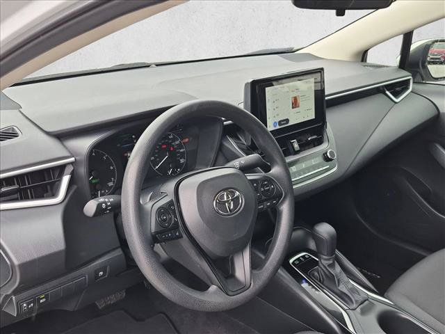 Used 2025 Toyota Corolla LE FWD image 10