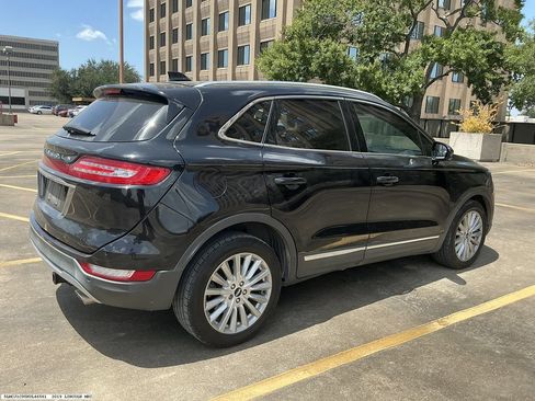 Used 2019 Lincoln MKC Premiere FWD image 6