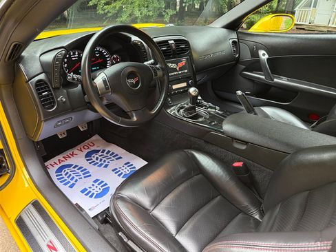 Used 2009 Chevrolet Corvette Z06 w/ Preferred Equipment Group RWD image 39