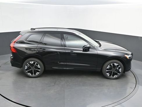 New 2026 Volvo XC60 B5 Plus w/ Climate Package AWD/4WD image 28