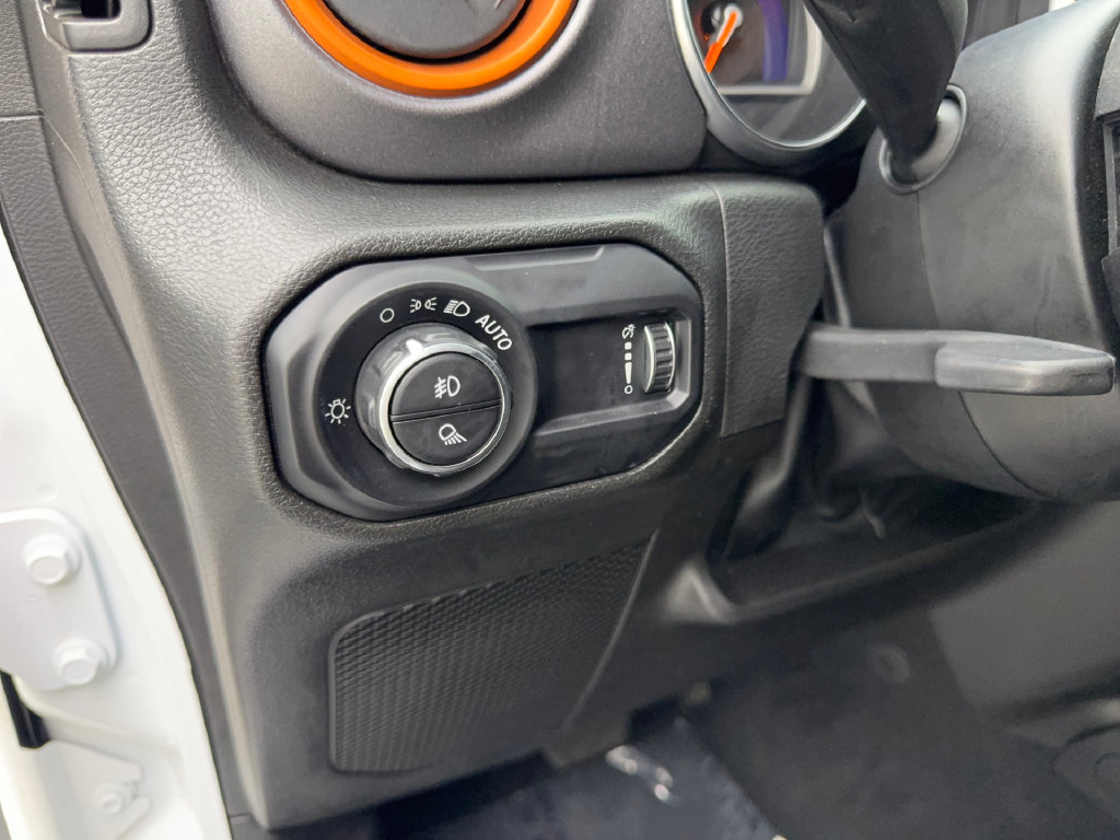 Used 2023 Jeep Gladiator Mojave w/ LED Lighting Group AWD/4WD image 57