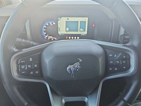 Used 2022 Ford Bronco Wildtrak image 17