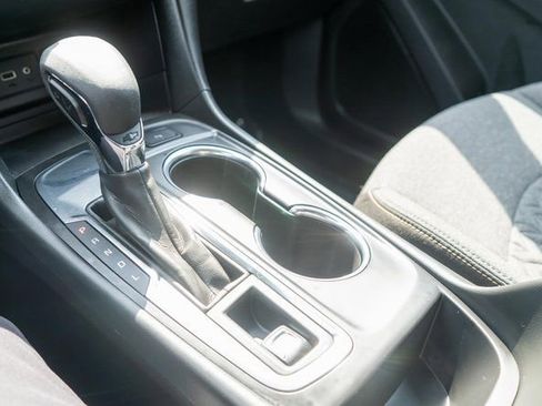 Used 2024 Chevrolet Equinox LT FWD image 31