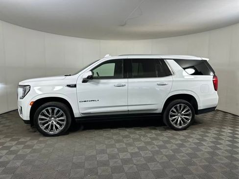 Used 2021 GMC Yukon Denali w/ Denali Premium Package image 6