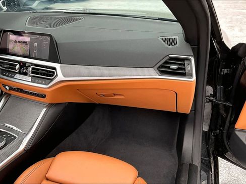 Used 2021 BMW M440i Convertible w/ Premium Package image 15