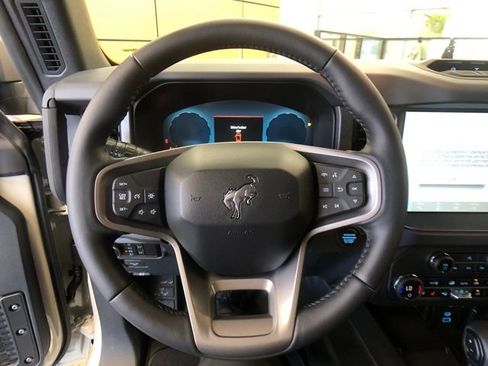 New 2025 Ford Bronco Badlands w/ Sasquatch Package image 13