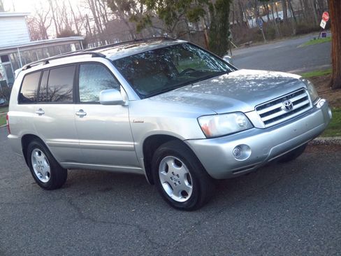 Used 2005 Toyota Highlander Limited image 38
