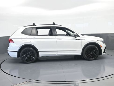 Used 2022 Volkswagen Tiguan SE R-Line image 7