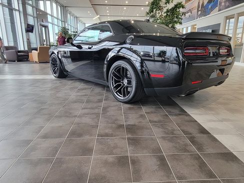 Used 2023 Dodge Challenger SRT Hellcat image 16