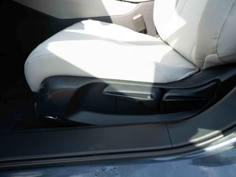 New 2025 Honda Accord LX image 12