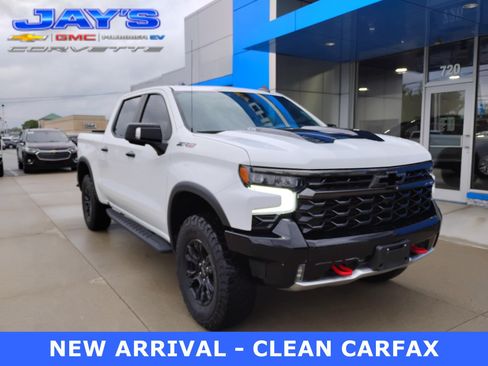 Used 2022 Chevrolet Silverado 1500 ZR2 w/ Technology Package AWD/4WD image 1