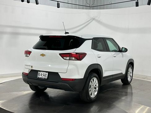 Used 2025 Chevrolet TrailBlazer LS w/ LS Convenience Package FWD image 11