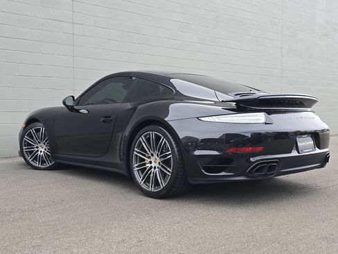Used 2014 Porsche 911 Turbo S image 3