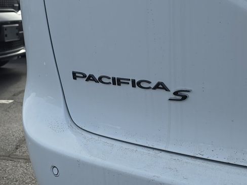 New 2026 Chrysler Pacifica Limited w/ S Appearance Package image 75