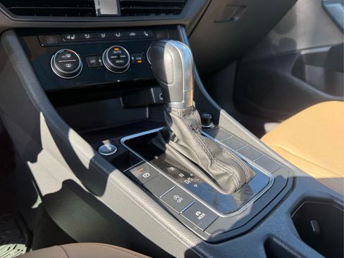 Used 2019 Volkswagen Jetta SEL FWD image 21