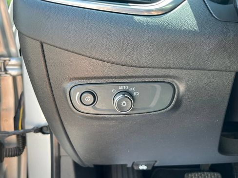 Used 2021 Chevrolet Equinox LT AWD/4WD image 20