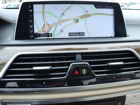 Used 2016 BMW 750i 750i image 31