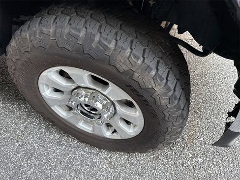 Used 2024 Ford F250 XLT image 12