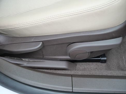 Used 2015 Buick Verano Convenience image 19