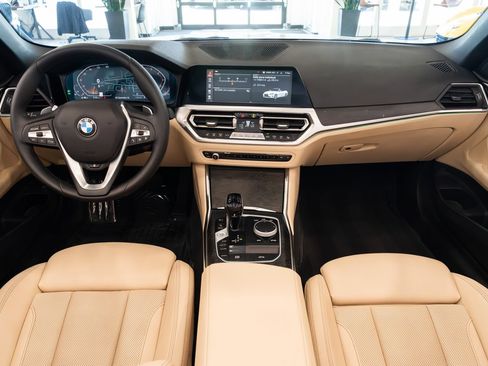 Used 2022 BMW 430i xDrive Convertible w/ Convenience Package AWD/4WD image 13
