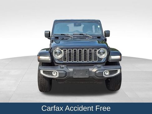 Used 2025 Jeep Wrangler Unlimited Sahara w/ Safety Group AWD/4WD image 2