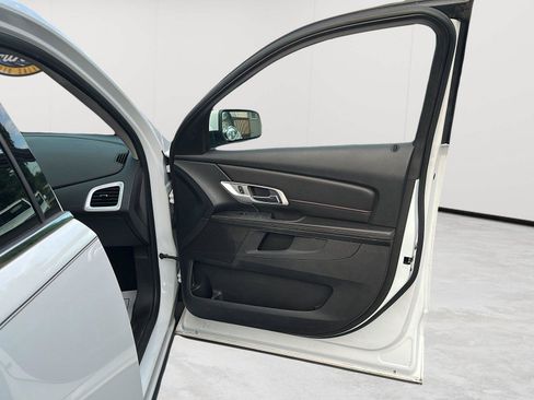 Used 2015 GMC Terrain SLE FWD image 30