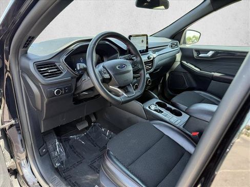 Used 2025 Ford Escape ST-Line FWD image 10