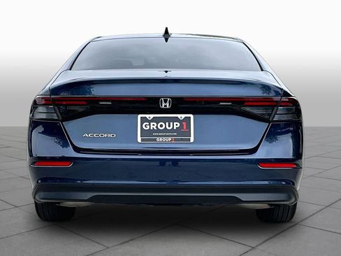 Used 2025 Honda Accord SE image 5
