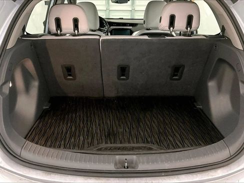 Used 2018 Chevrolet Bolt Premier w/ Driver Confidence II Package image 33