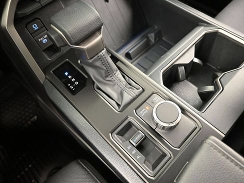 Used 2024 Toyota Tundra SR5 AWD/4WD image 10