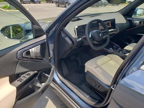 New 2026 BMW X3 xDrive30i w/ Premium Package AWD/4WD image 9