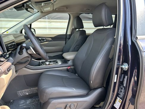 New 2026 Kia Carnival EX image 11