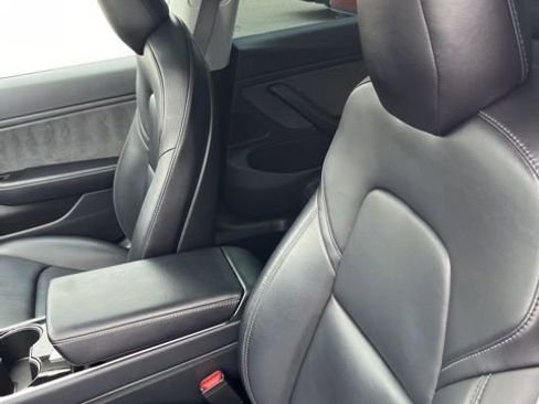Used 2018 Tesla Model 3 Long Range RWD image 11