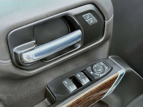 Used 2020 GMC Sierra 1500 Elevation AWD/4WD image 19