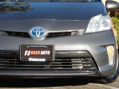 Used 2015 Toyota Prius Two image 14