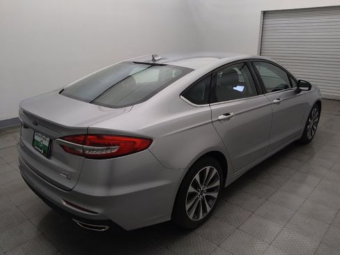 Used 2020 Ford Fusion SE AWD/4WD image 9