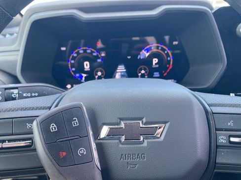 Used 2025 Chevrolet Colorado Trail Boss image 21