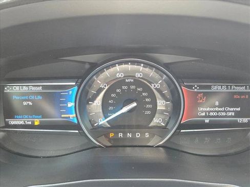 Used 2017 Ford Explorer XLT w/ Equipment Group 202A FWD image 11