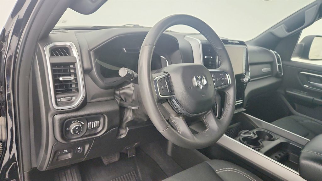Used 2025 RAM 1500 Big Horn RWD image 13