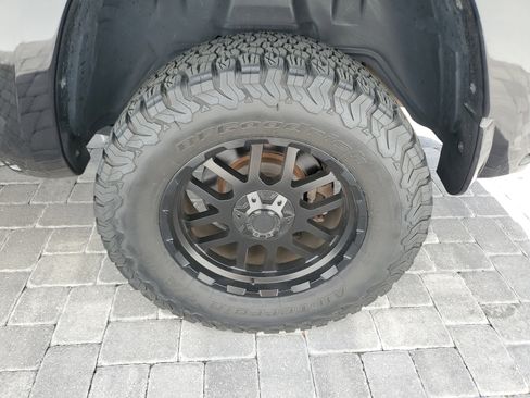 Used 2022 RAM 1500 Big Horn w/ Night Edition image 7