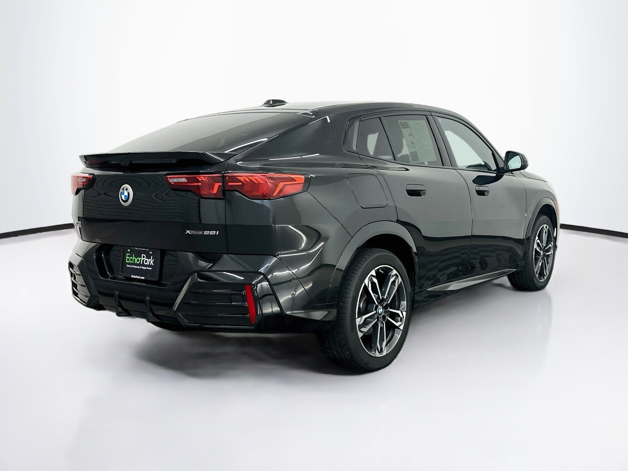 Used 2026 BMW X2 xDrive28i AWD/4WD image 9