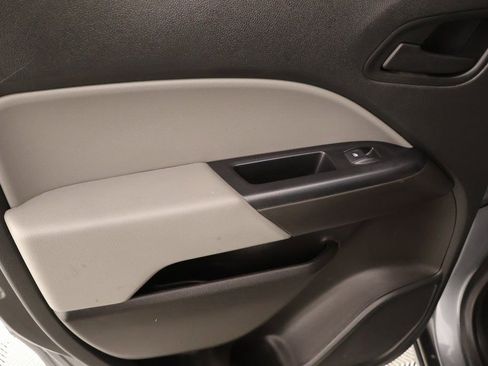 Used 2022 Chevrolet Colorado W/T image 15
