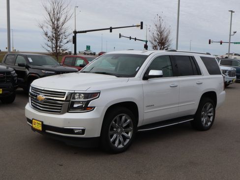 Used 2017 Chevrolet Tahoe Premier image 3