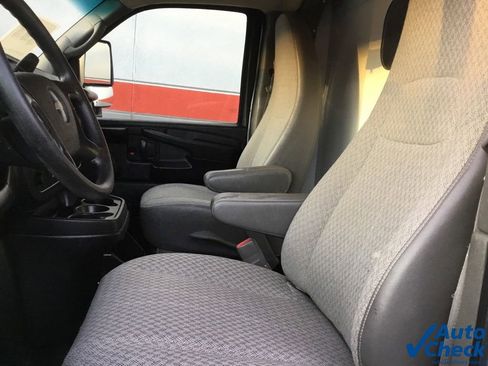 Used 2011 Chevrolet Express 3500 image 23