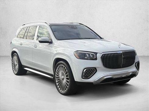 Certified 2025 Mercedes-Benz Maybach GLS 600 4MATIC image 4