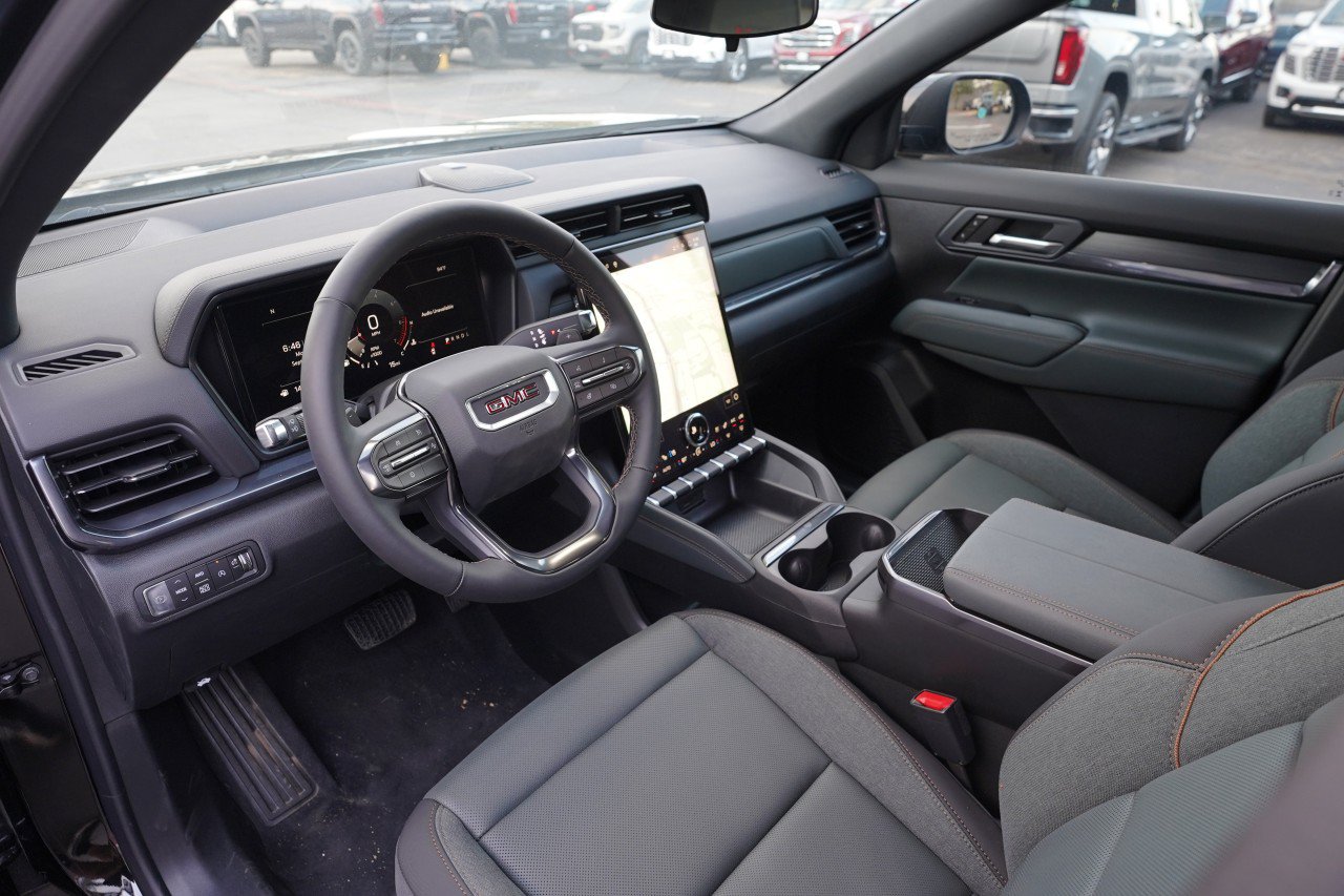 New 2026 GMC Terrain AT4 w/ Convenience Package III AWD/4WD image 33