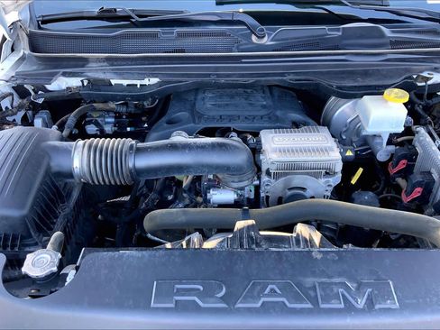 Used 2022 RAM 1500 Laramie AWD/4WD image 32